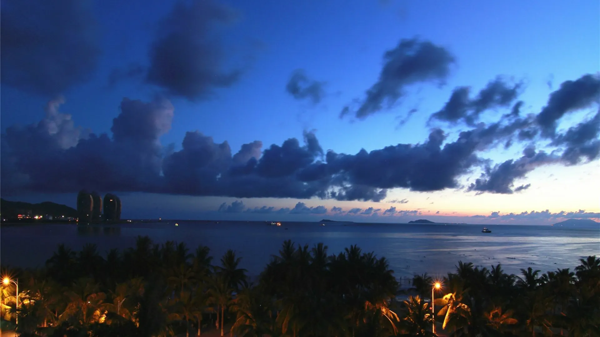Sanya Canacoast Inn 2*,