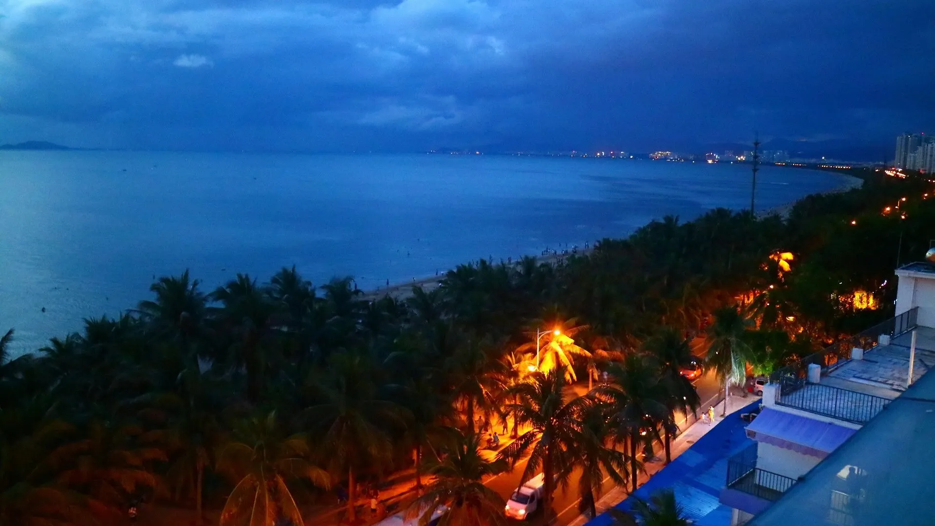 Sanya Canacoast Inn